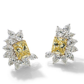 耳環，18K白金製成，鑲嵌無色鑽石和天然彩黃色Fancy Yellow鑽石。